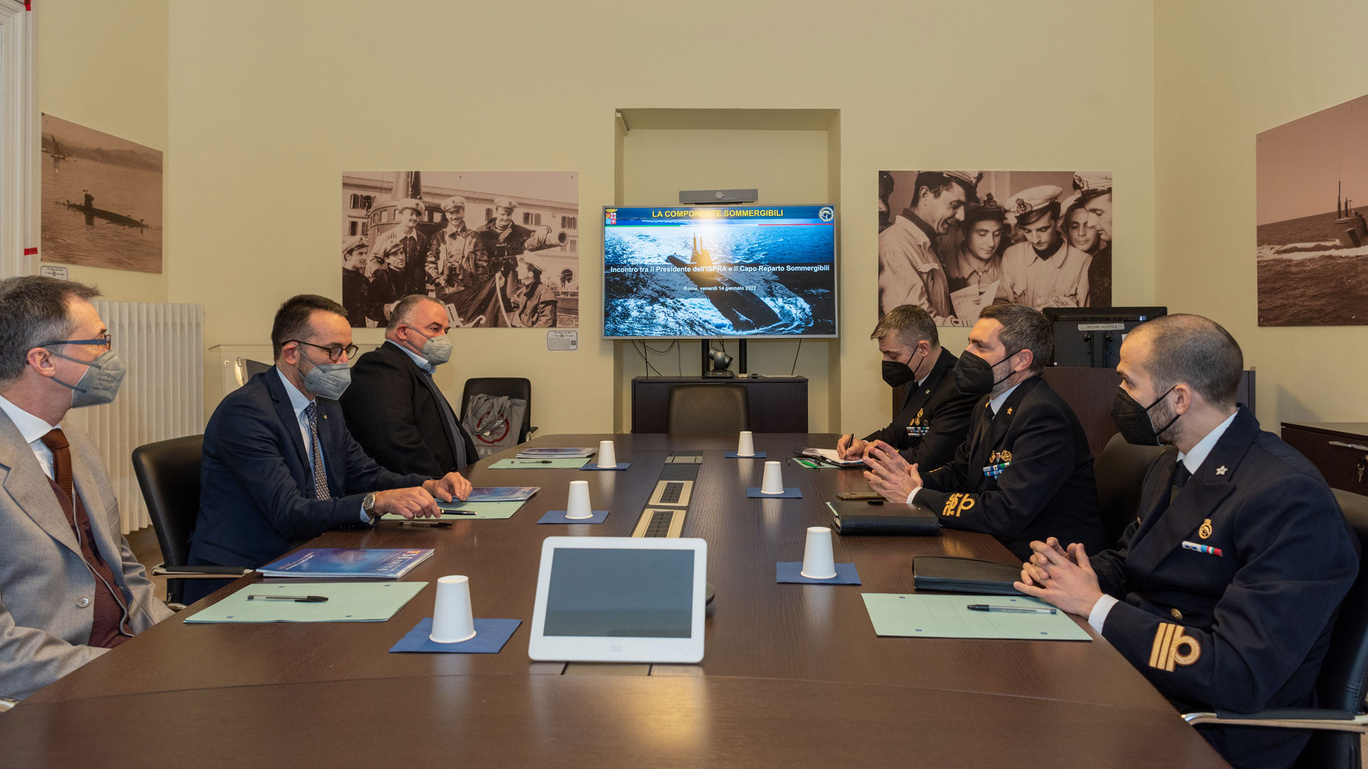 Incontro tra la Marina Militare e l'Istituto Superiore per la