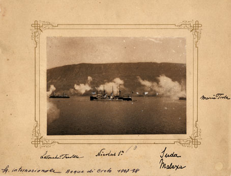 Immagine della baia di SUDA 1897-98