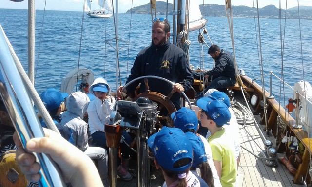 Delfini Guardiani Marina Militare Maggio 2016.jpg