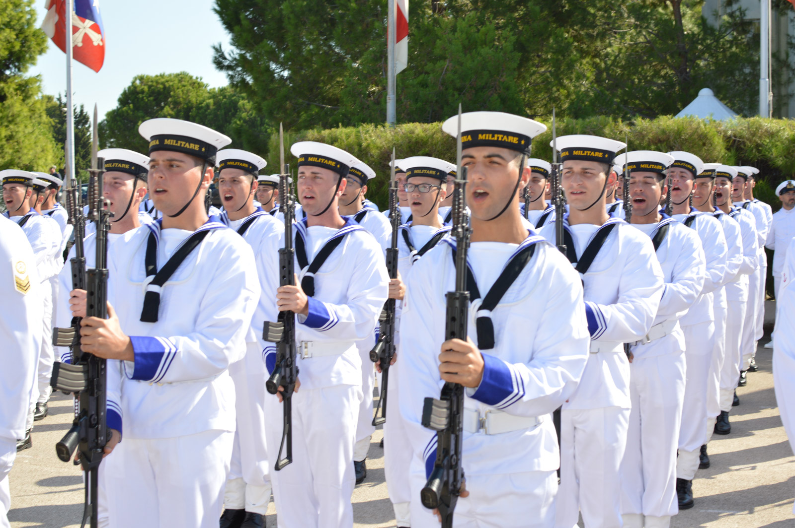 Divisa Marina Militare Vfp1 Traductor en línea con la traducción de riservista a 25 idiomas